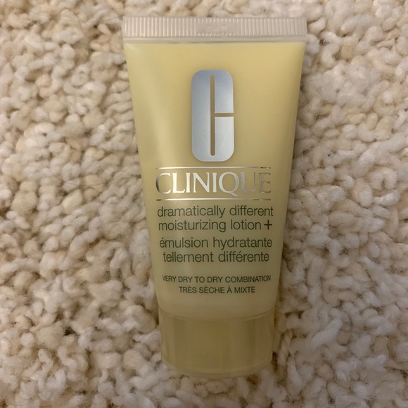*2/$15* BRAND NEW! Clinique Dramatically Different - Picture 1 of 1